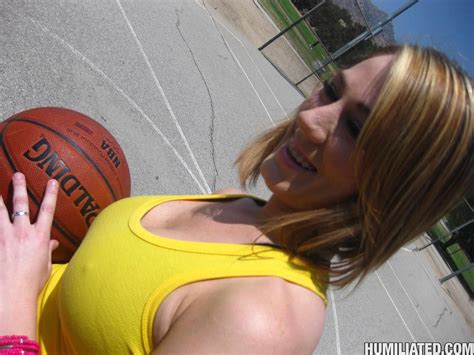 Teen Basketball Player Amber Ashlee Plays With Cock And Balls Porn