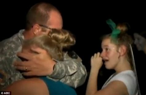 Soldier Kelly Carrigan Surprises Daughter With An Early Homecoming At