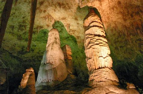 Is mammoth cave the biggest cave in the world? World's Largest Cave - Son Doong - Unbelievable Info