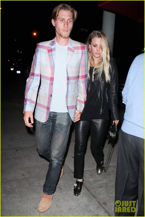Kaley Cuoco Rings In Her St Birthday With Babefriend Karl Cook Photo Kaley Cuoco