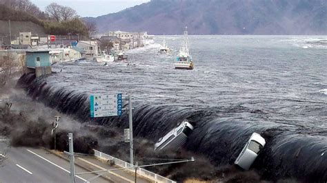 Japans Tsunami Caught On Camera All 4