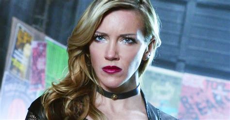 Arrow Star Katie Cassidy Auctions Off Her Nude Photos As Nfts Starting At 18k