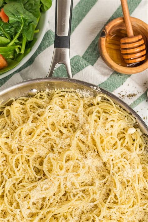 Bright, tangy, sweet and she's on the table in just 20 minutes. Honey Garlic Angel Hair | Recipe in 2020 | Honey garlic ...