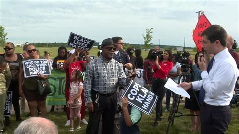 Buttigieg Faces Protesters Over Fatal Police Shooting Cnn Video