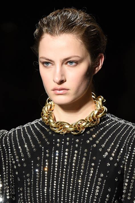 5 Fall 2020 Jewelry Trends You're About to See Everywhere | Fall jewelry trends, Jewelry trends ...