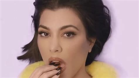 gynaecologists slam kourtney kardashian s vagina gummy and sweet treat claim mirror online