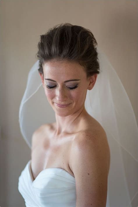 Real Wedding Ideas And Inspiration Here Comes The Guide Bridal Hair