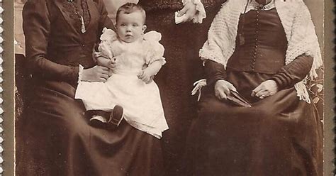 4 Generations Of Strong Scottish Ladies Photo Taken Around 1890 To