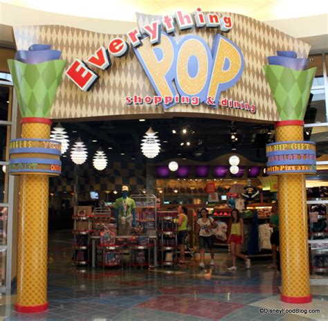 review gravy fries at everything pop food court at disney s pop century resort the disney