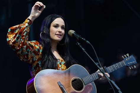 Kacey Musgraves Releases Oh What A World As Earth Day Fundraiser