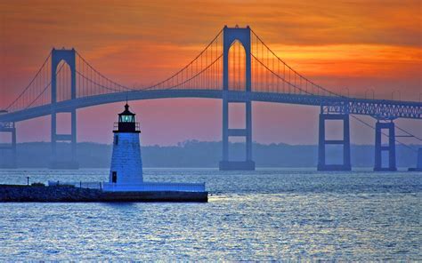 Puente Faro Mar Newport Rhode Island Estados Unidos Fondos De