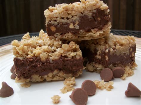 Made with peanut butter oats layer and a chocolate peanut butter filling. The Big Green Bowl: No Bake Chocolate Oat Bars