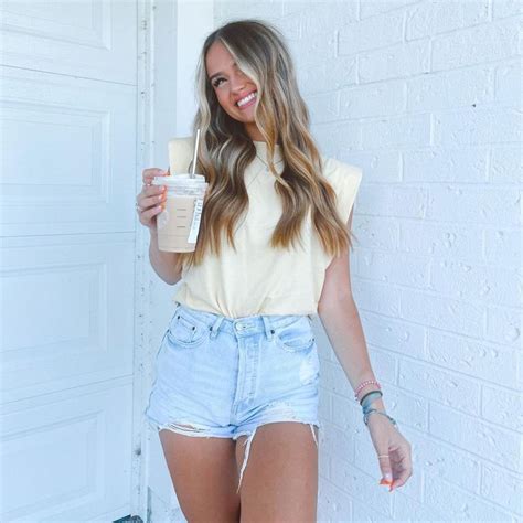 Olivia Messlers Instagram Post “me 🤝 Starbucks 😚” Olivia Women