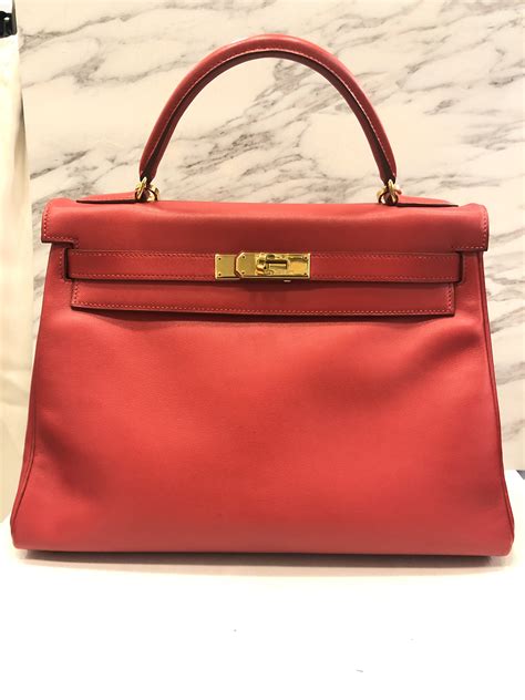 It looks like you're using artstation from europe. 【RECOVER名品二手】HERMES 紅色凱莉包 32cm Vintage Kelly bag 古董包 100% 愛馬仕 | Yahoo奇摩拍賣