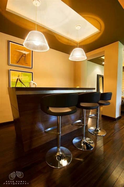 You can make anything from pallet wood including furniture and it can also be and aside from the function of this bar, you can stain or paint this according to the color you want. Mini home bar #interiordesign portable bar, home bar ...