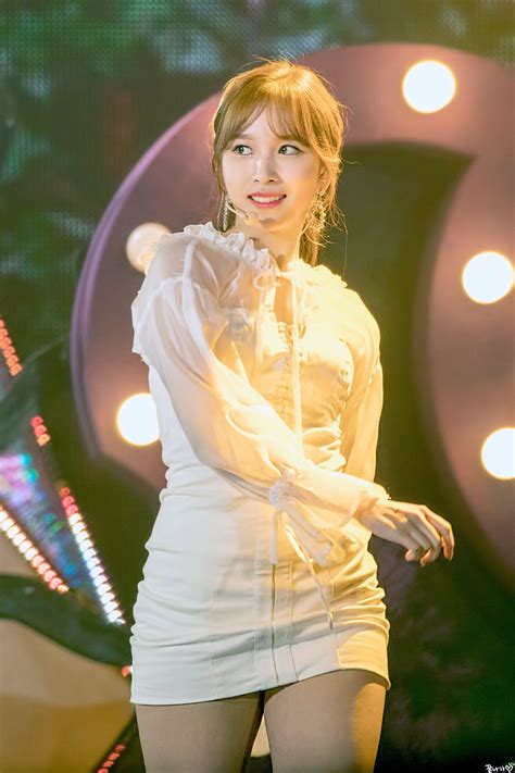 20 times twice mina s fashion was on point this year