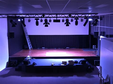 stage-lighting-for-come-to-jesus-church-phantos