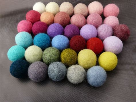 How To Make Felt Balls At Home 12 Crafty Tutorials Guide Patterns