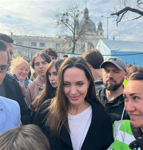 Angelina Jolie Viaja A Lviv En Plena Invasión Rusa A Ucrania Diario