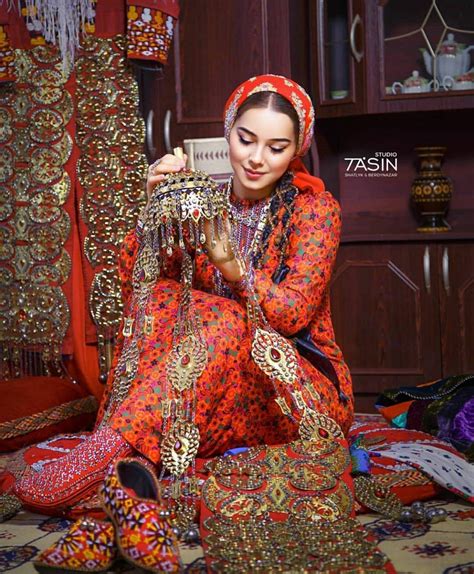 Turkmen Woman Beautiful Dress Designs Traditional Outfits Beautiful