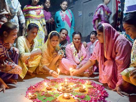 Diwali Celebrations Begin In Karachi