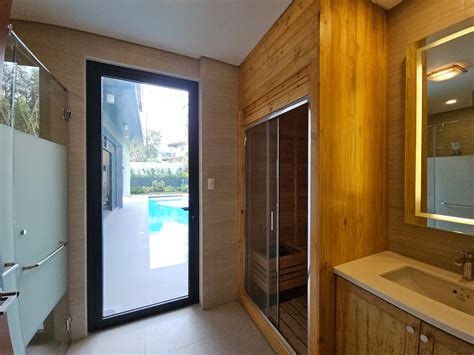 Cutting-edge Luxury Mansion with Elevator in Ayala Alabang – Homesearch