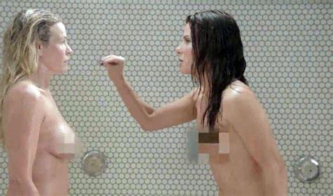 Sandra Bullock And Chelsea Handler In The Shower