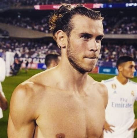 Gareth Bale Bale 11 Mohamed Salah Gareth Bale Baling Gorgeous Men