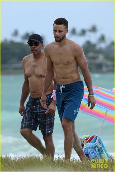 Shirtless Stephen Curry Hits The Beach With Wife Ayesha Photo