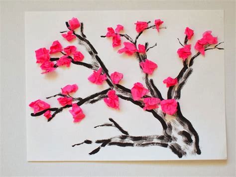 6 Vibrant Spring Tree Crafts