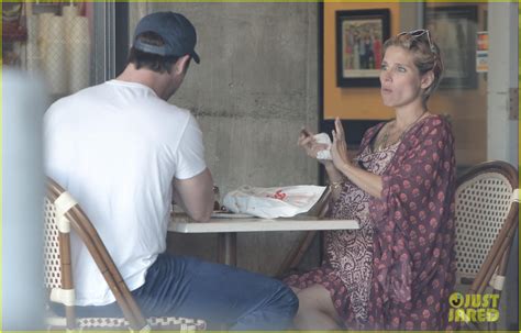 Chris Hemsworth Elsa Pataky Enjoy A Pizza Lunch Date Photo Chris Hemsworth Elsa