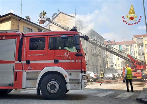 Nel 1276, guglielmo vii marchese di monferrato fece abbattere l'ormai fatiscente e primitiva struttura romana, per farne una residenza fortificata. Torino, incendio distrugge un appartamento: morta una ...