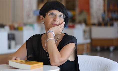 Scriitoarea Ioana Pârvulescu Trece Oceanul După Recentul Triumf European