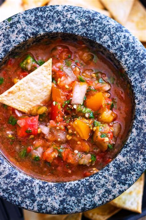 The good thing about this chipotle salsa is that it is so easy and you can literally blend up a batch in about 5 minutes or less. Restaurant Style Salsa Recipe — Eatwell101