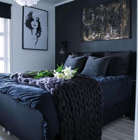 inspiring navy blue bedroom decor ideas   copy sweetyhomee