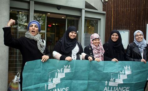Grenoble Affaire Du Burkini La Piscine Une Femme Musulmane Porte Plainte