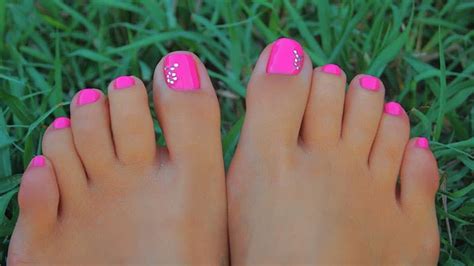 20 Cute And Easy Toe Nail Deisgns For Summer Easy Toe Nail Designs