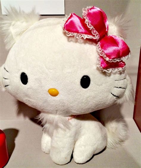 40 Awesome Photos To Celebrate Hello Kittys 40th Anniversary Hello