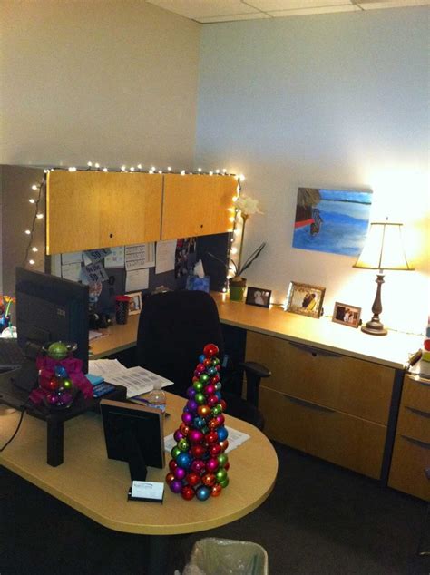 Top Office Christmas Decorating Ideas Flawssy