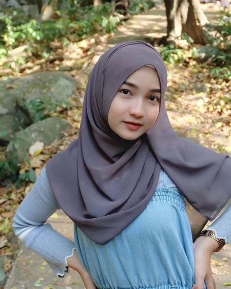 Cewek Hijab Manis Bibir Tipis Indah Jilbab Keren Wallpaper Gadis Inspirasi Fashion Hijab