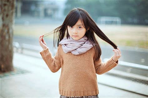 Cute Little Chinese Girl Becomes Internet Sensation 14 People S Daily Online