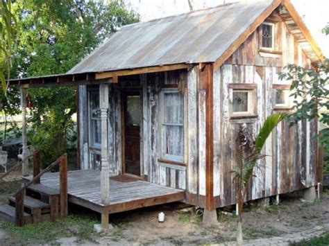 Long ago forests were created. Salvaged Wood Sheds | Casas cabanas, Chalés pequenos, Celeiros