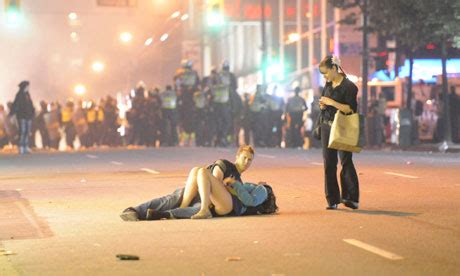 Vancouver Kiss Couple Were Knocked Down By Riot Police World News The Guardian