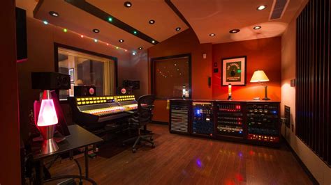 38 Luxury Home Recording Studios | LUNO