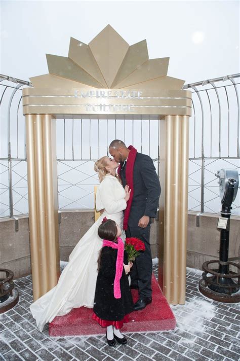 It Was A Romantic Valentines Day At The Empire State Building Nearly