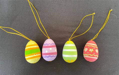 Set Of 4 Easter Ornaments Wooden Egg Hand Painted Easter Etsy Uk