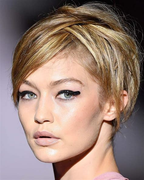 The Latest 30 Ravishing Short Hairstyles And Colors You