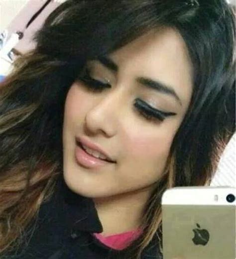 Cute Girls Profile Pictures For Facebook With Apple Iphone