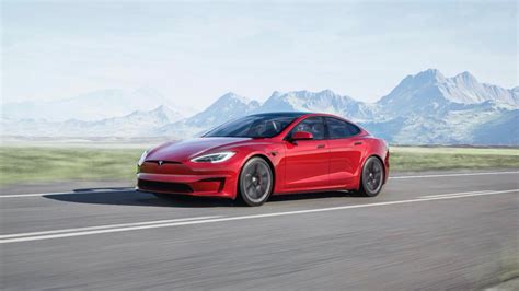 2021 Tesla Model S Plaid Steering Wheel