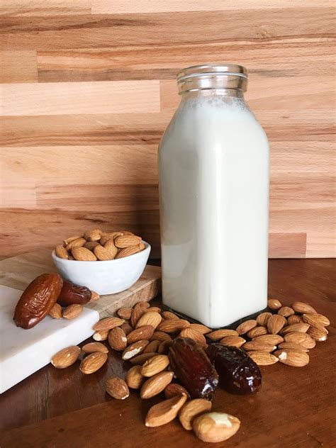 4 Ingredient Healthy Almond Milk Recipe Sarah Koszyk